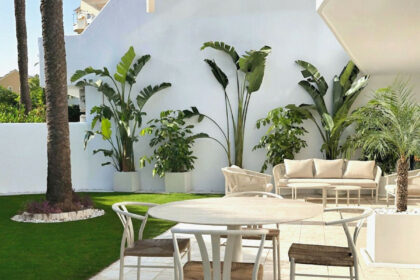 5e8d9bb101d318e05c5fea7ea1600647 - 1