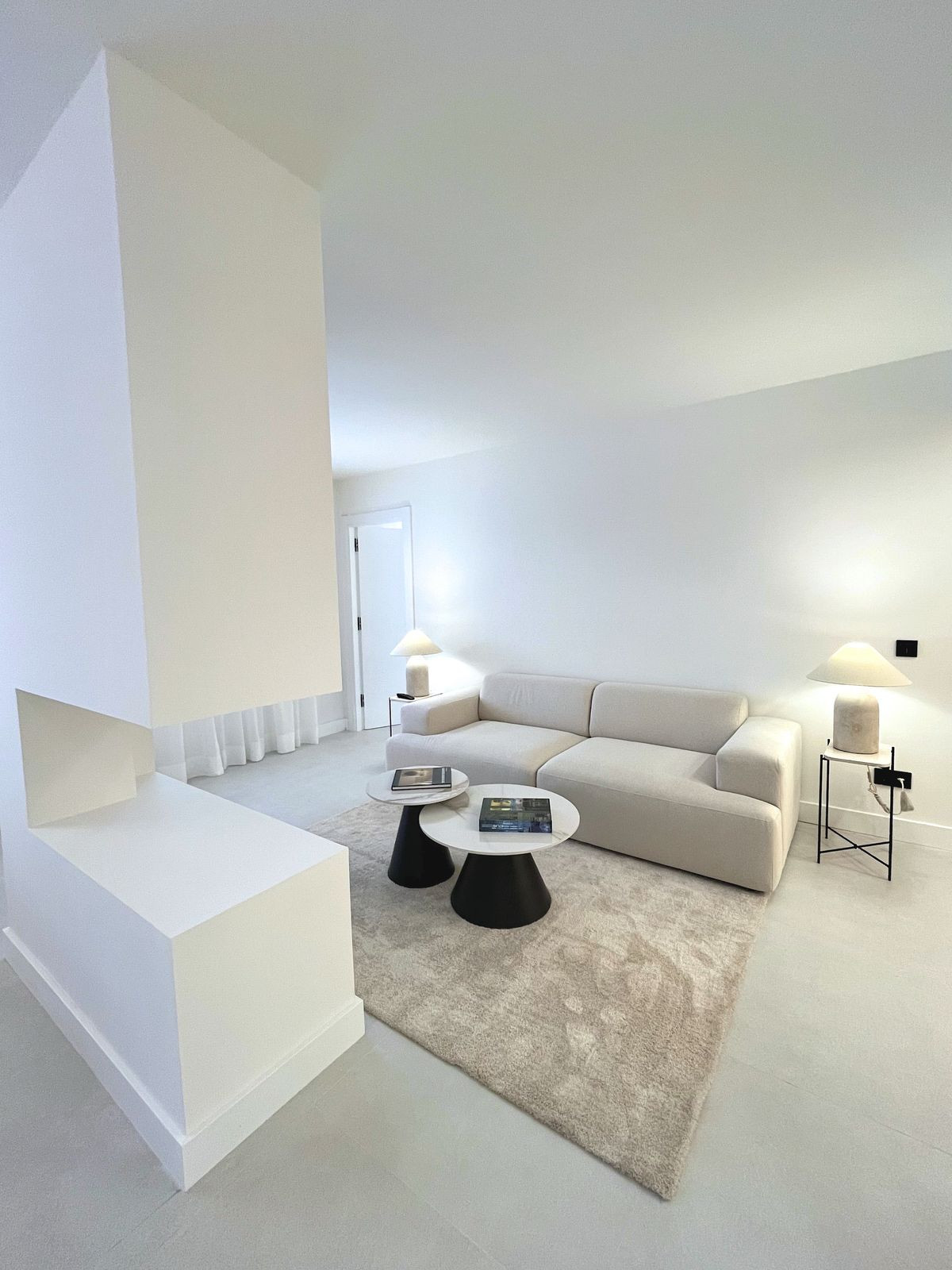 5e8d9bb101d318e05c5fea7ea1600647 - 23