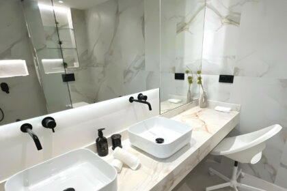 5e8d9bb101d318e05c5fea7ea1600647 - 30