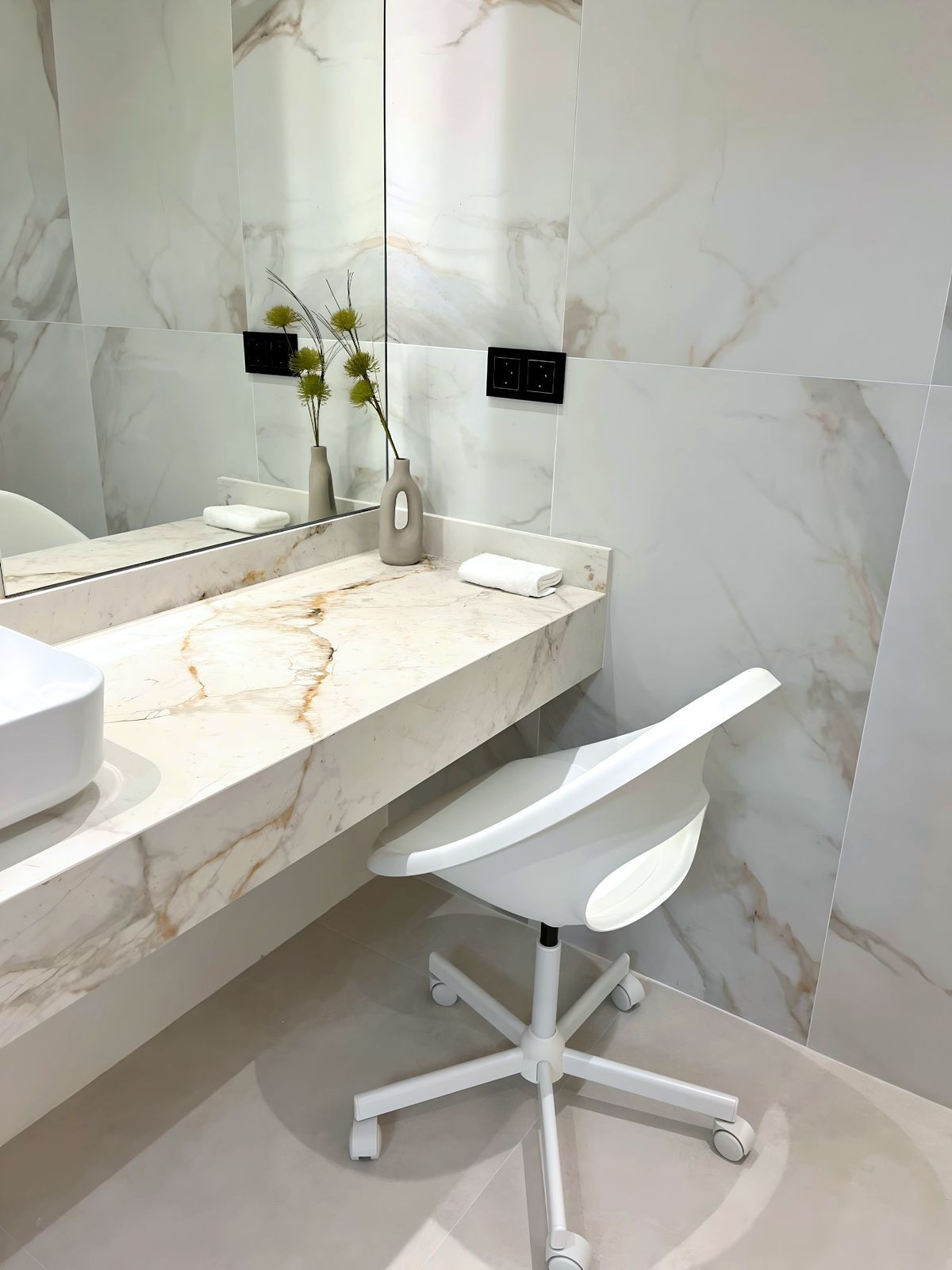 5e8d9bb101d318e05c5fea7ea1600647 - 31