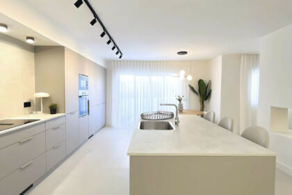 5e8d9bb101d318e05c5fea7ea1600647 - 9