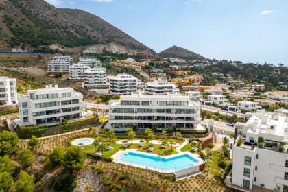 61612a41248e8b943b068e6ad0a3a937 - 29