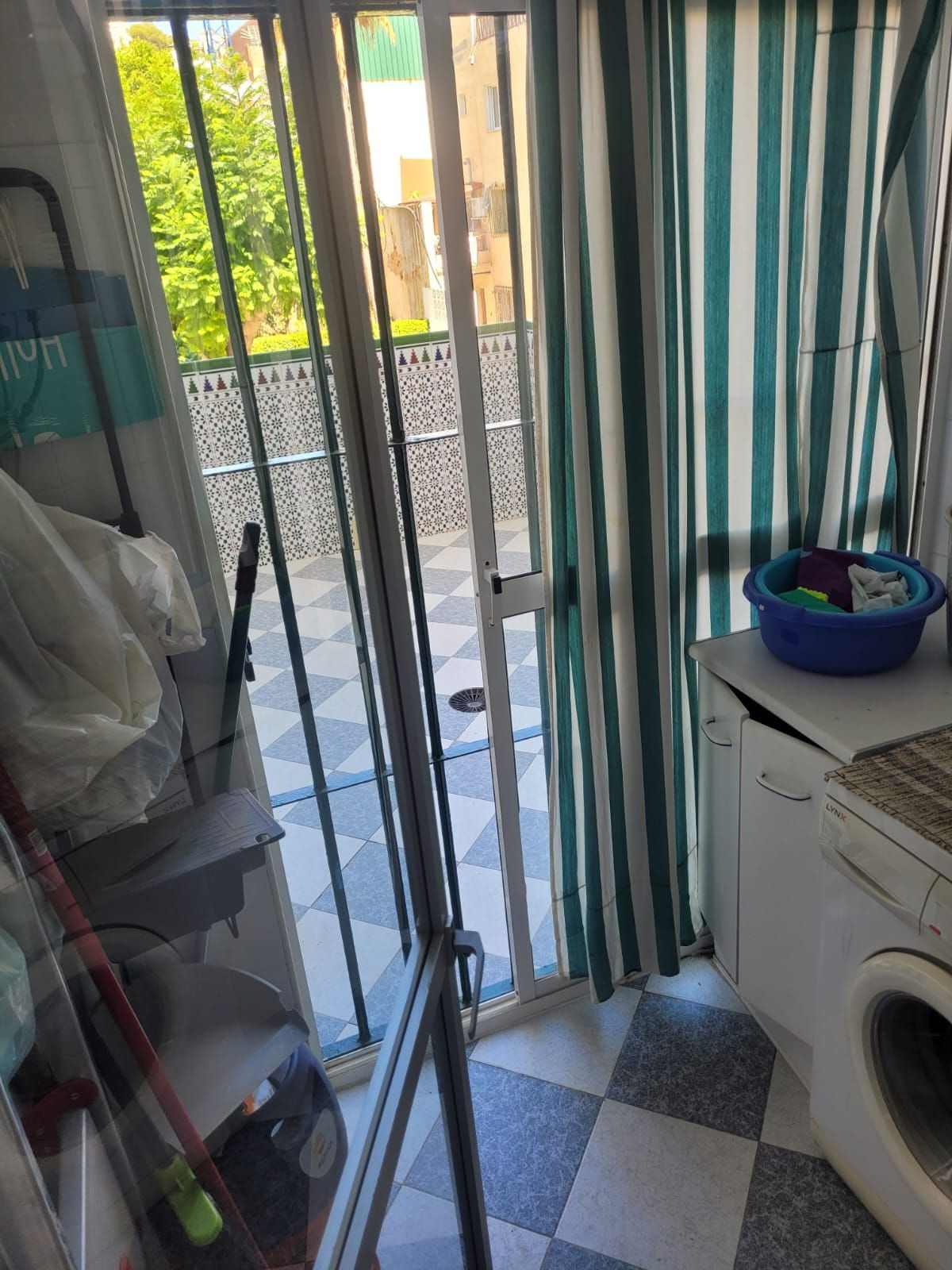 66766bc4f2bc1d08f112e9f82977168e - 18