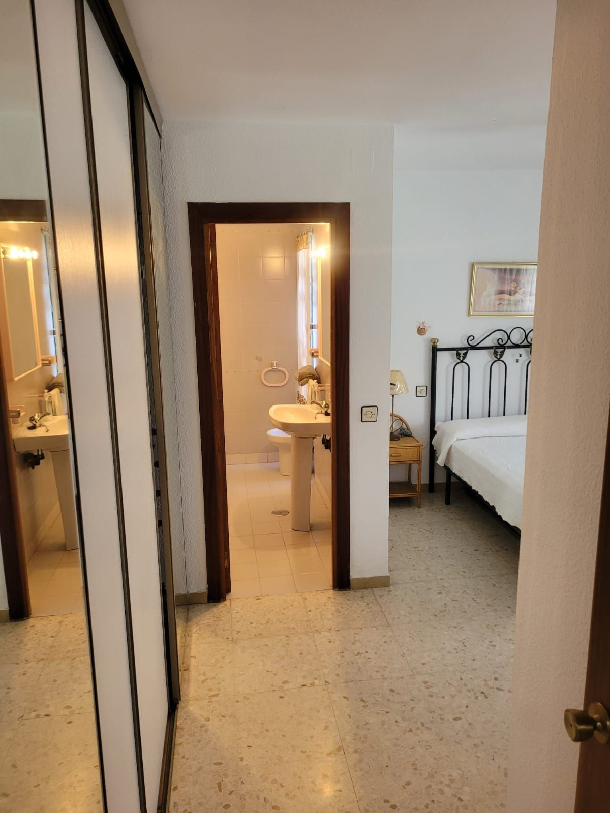 66766bc4f2bc1d08f112e9f82977168e - 24