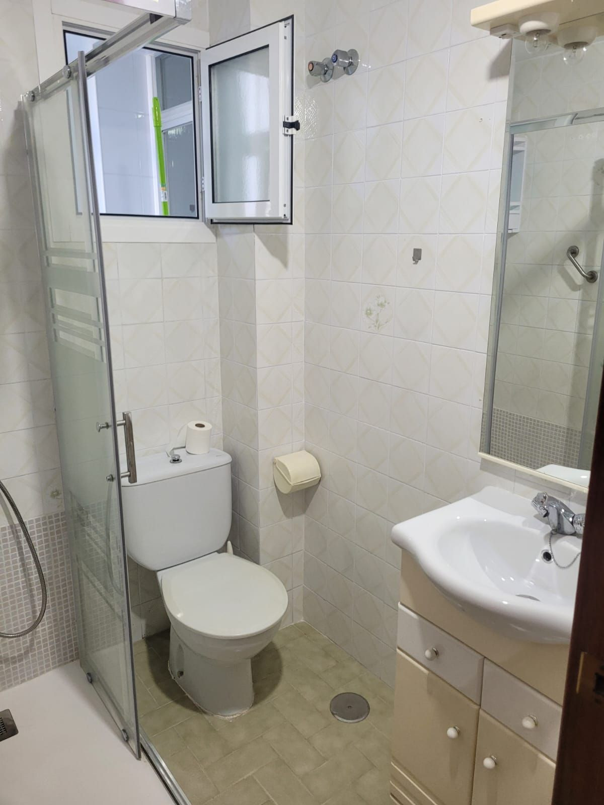 66766bc4f2bc1d08f112e9f82977168e - 29