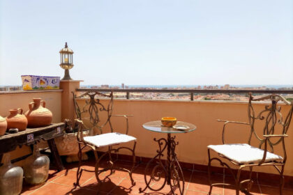 6b8e73d7e40a554b8c2081b07a11204b - 1