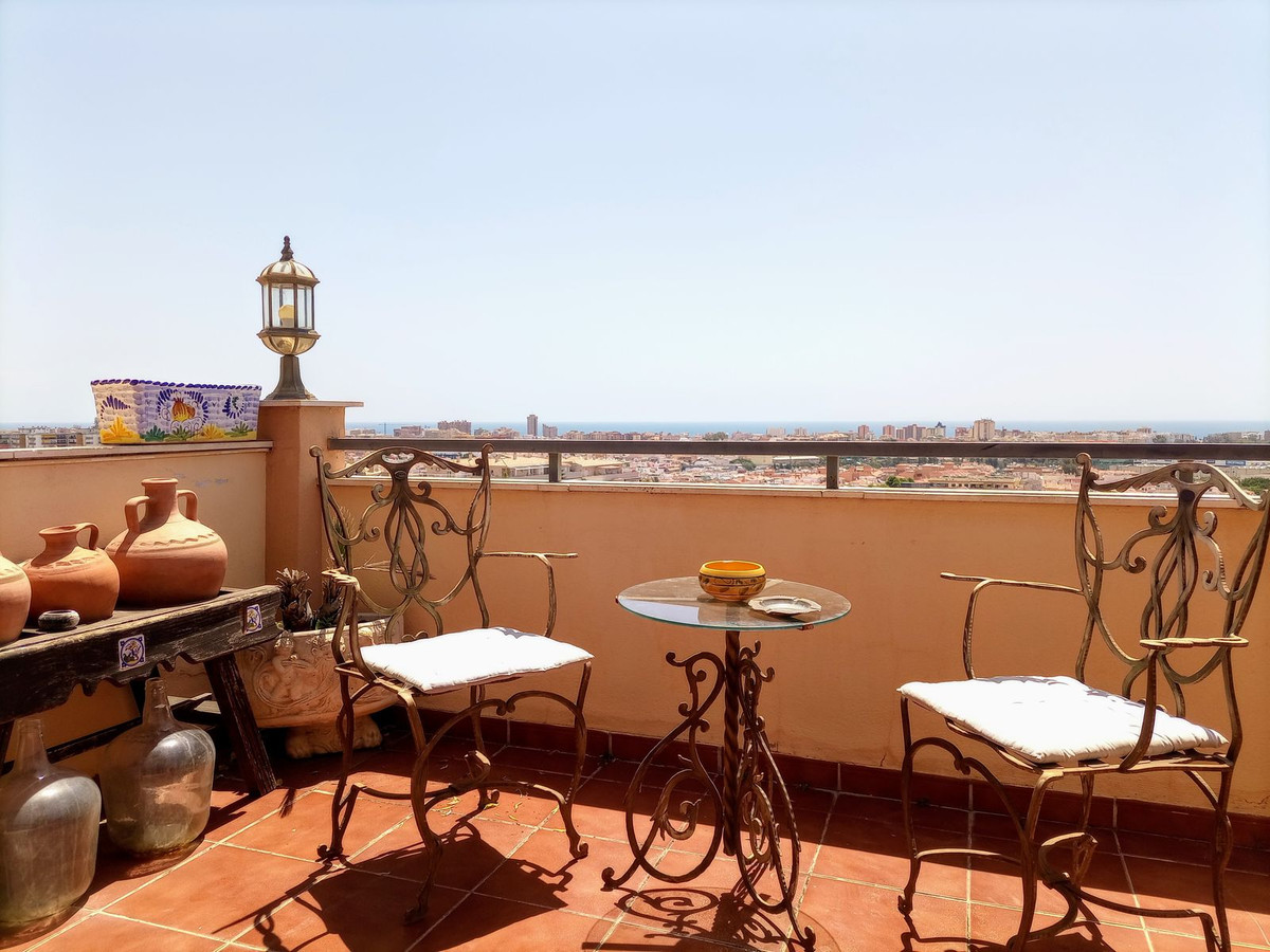 6b8e73d7e40a554b8c2081b07a11204b - 1