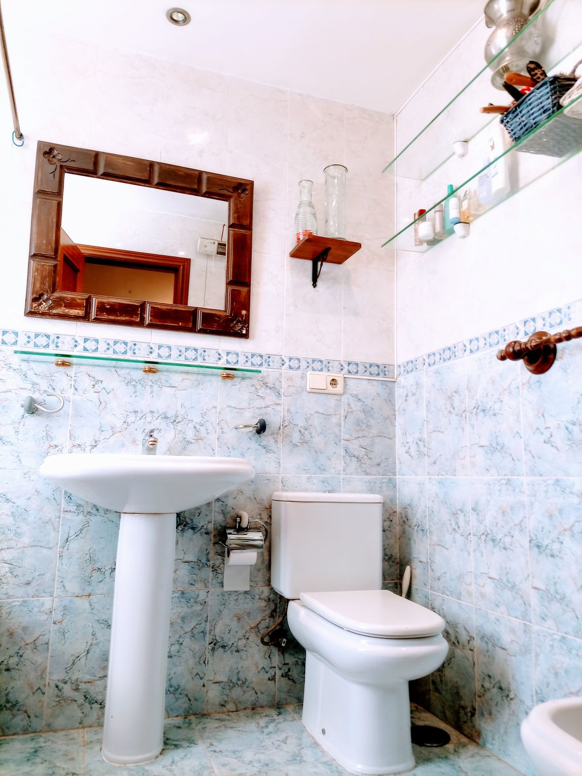 6b8e73d7e40a554b8c2081b07a11204b - 13