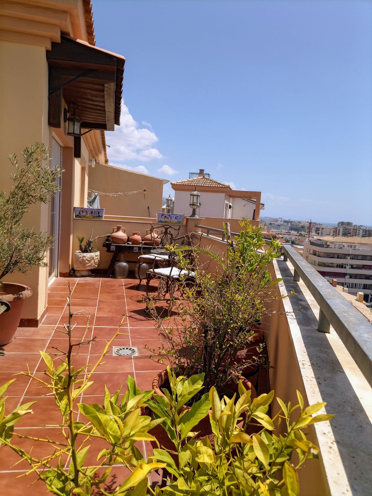 6b8e73d7e40a554b8c2081b07a11204b - 19