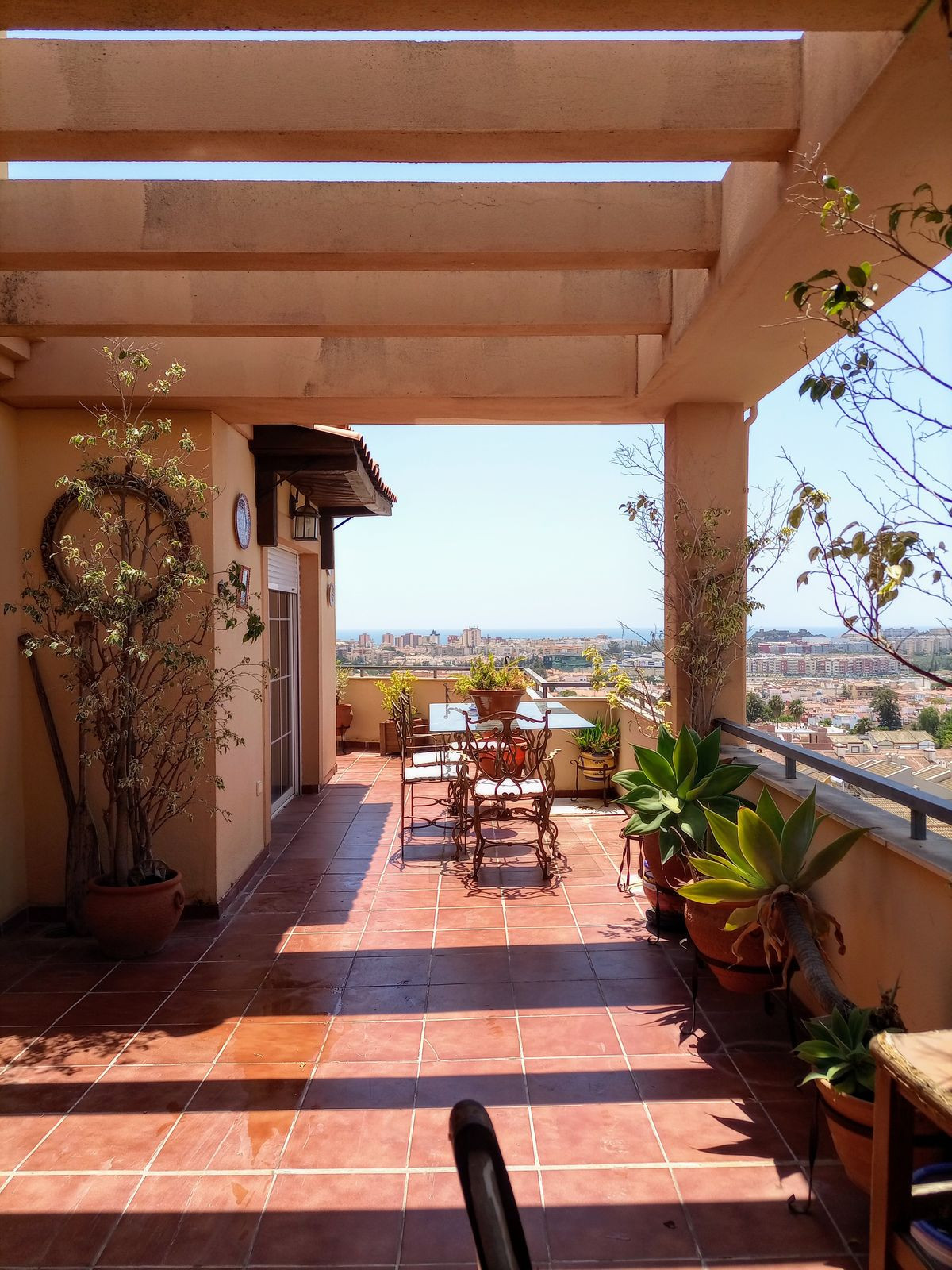 6b8e73d7e40a554b8c2081b07a11204b - 21