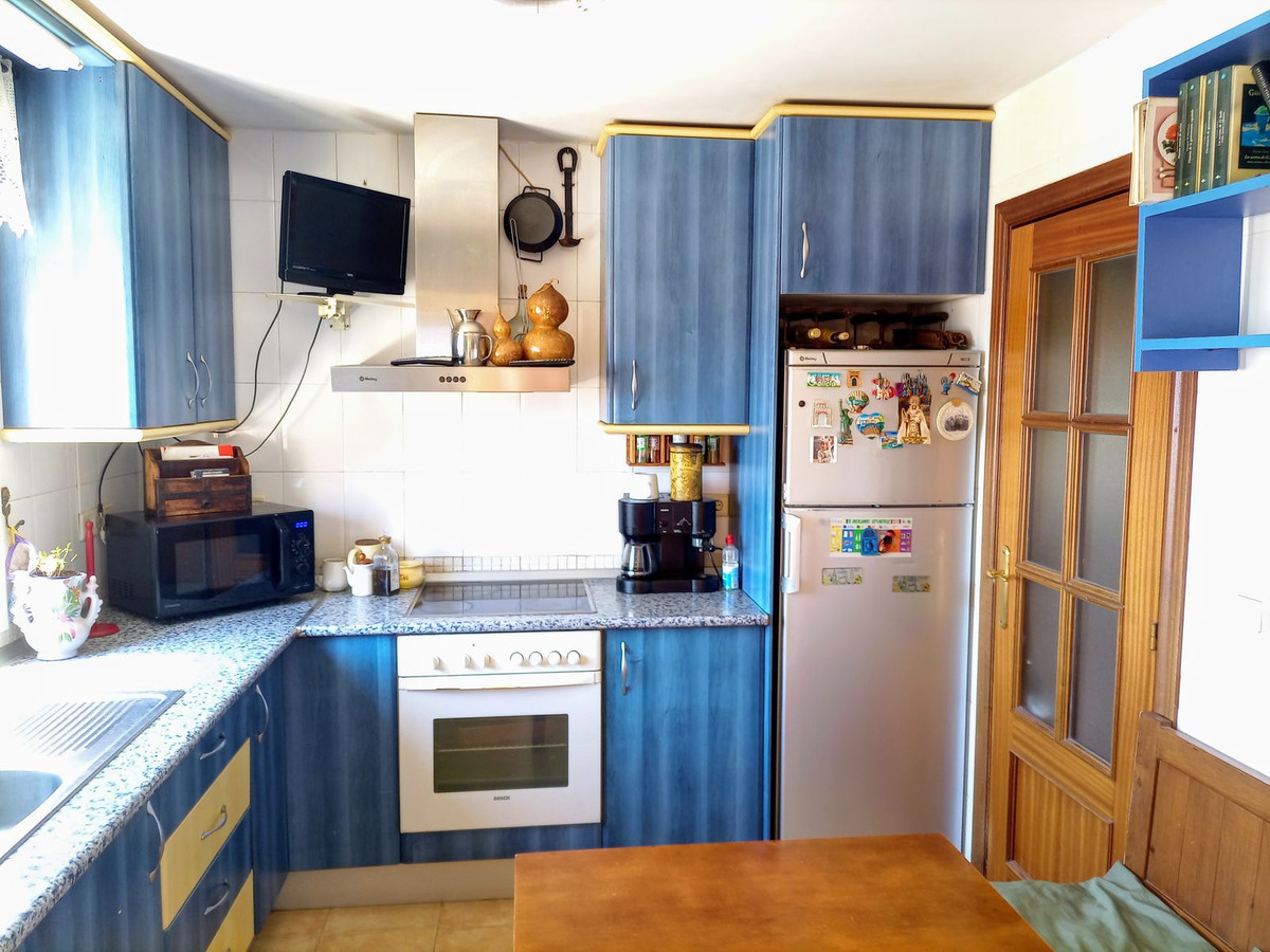 6b8e73d7e40a554b8c2081b07a11204b - 7