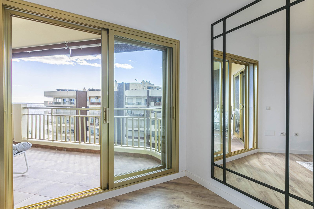 74f497db03b6fd43c717fb487904b32e - 15