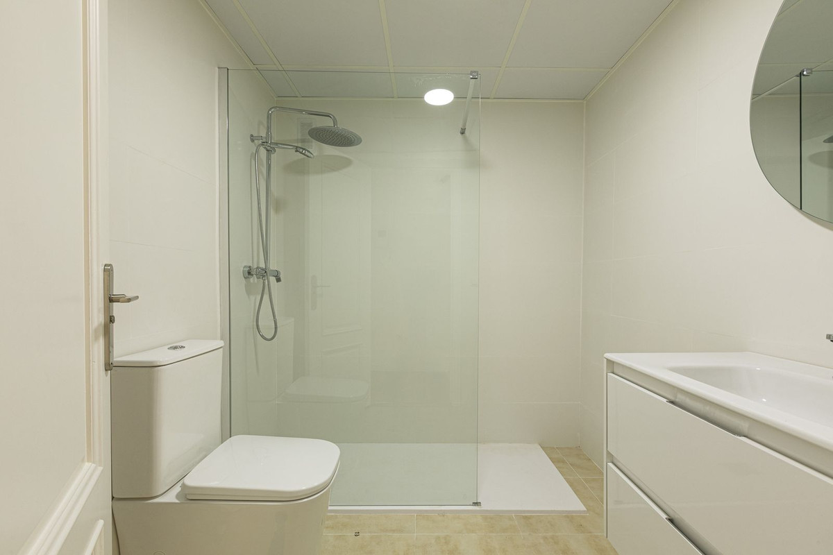 74f497db03b6fd43c717fb487904b32e - 4