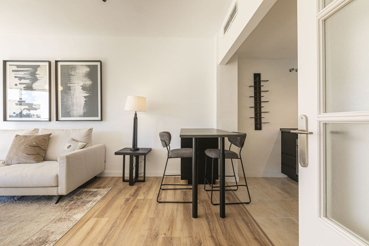 74f497db03b6fd43c717fb487904b32e - 6