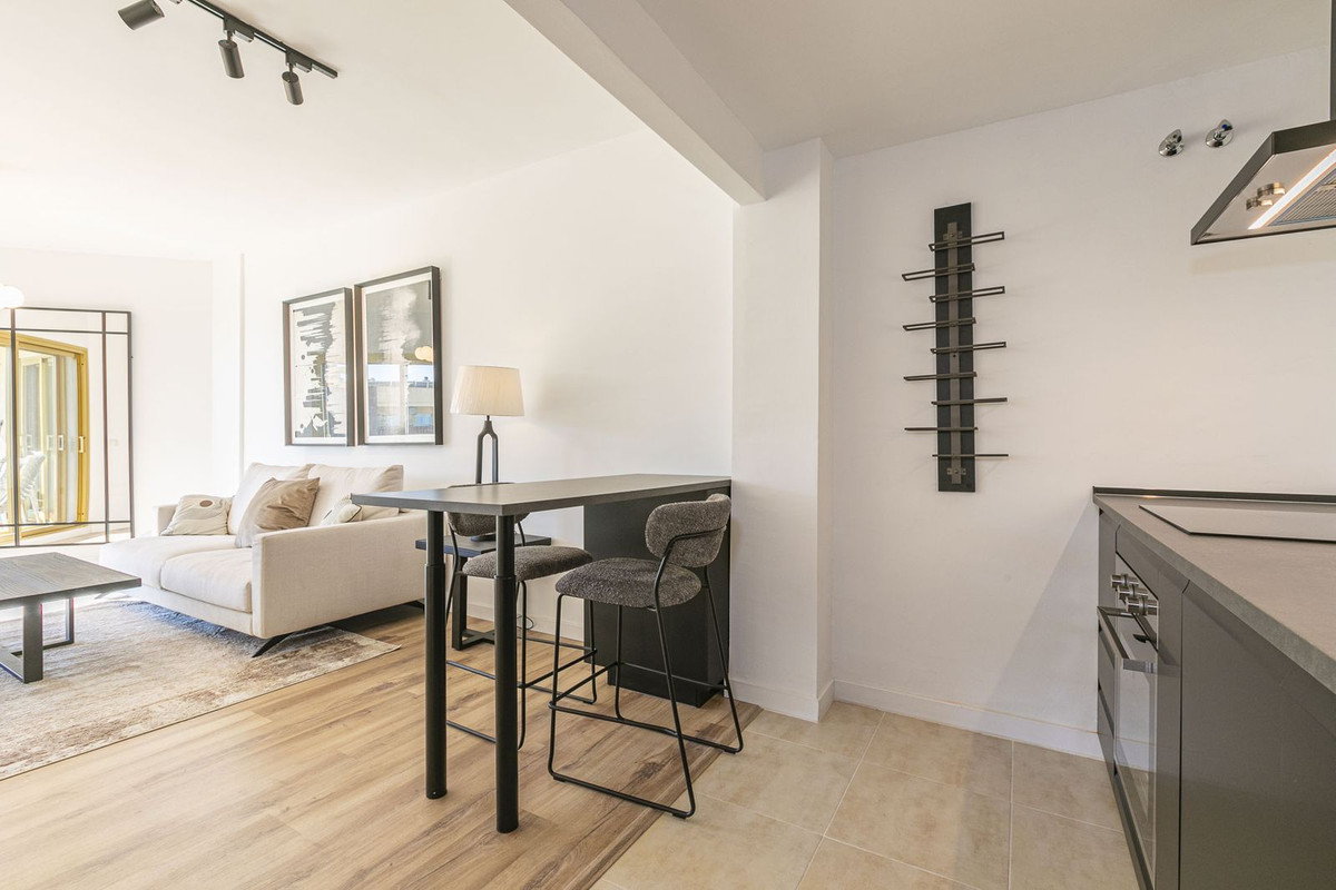 74f497db03b6fd43c717fb487904b32e - 7