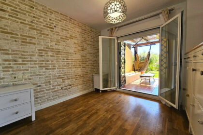 7f761639cfcf7d990cd24b049d94ac7d - 11