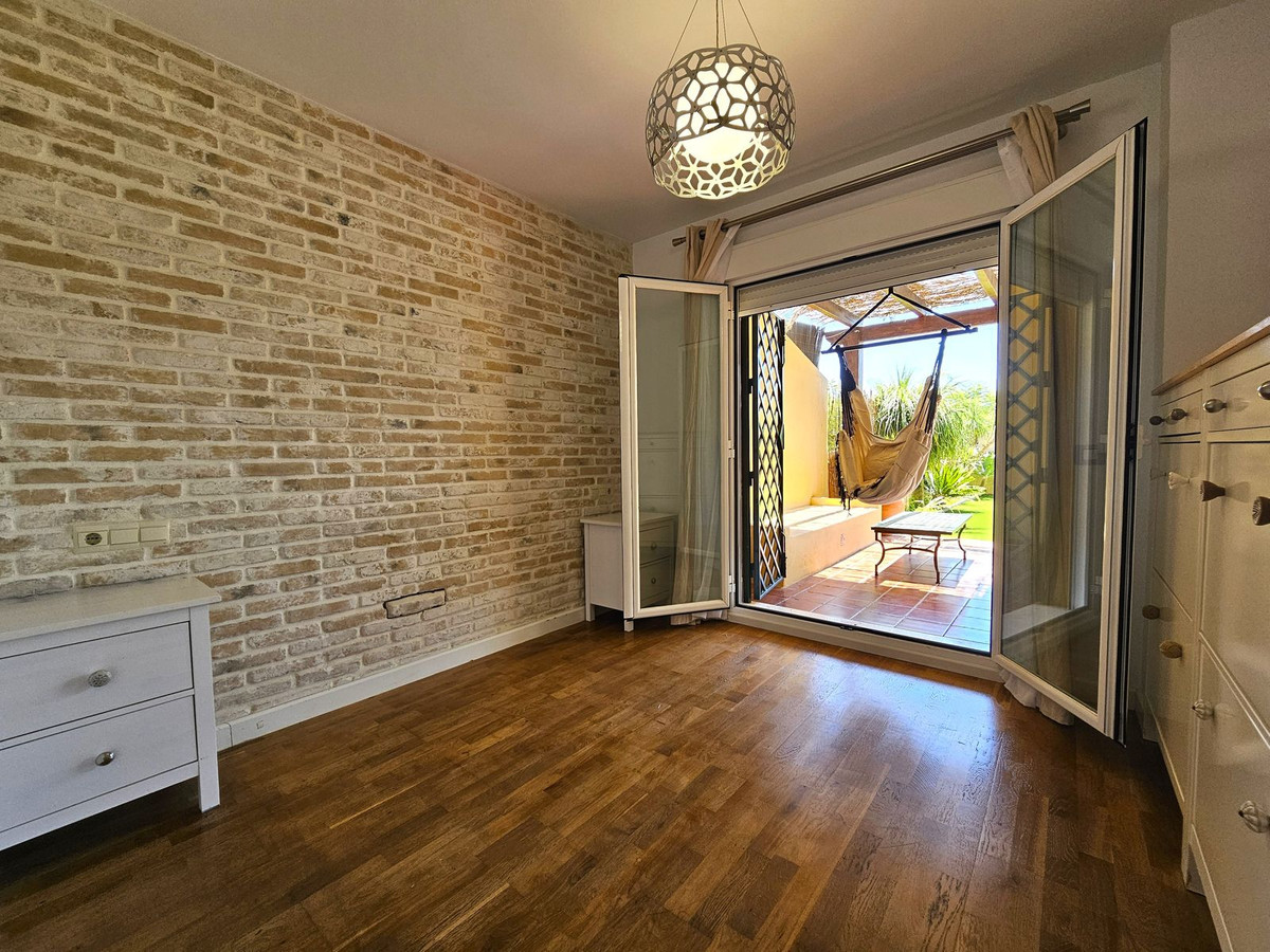 7f761639cfcf7d990cd24b049d94ac7d - 11