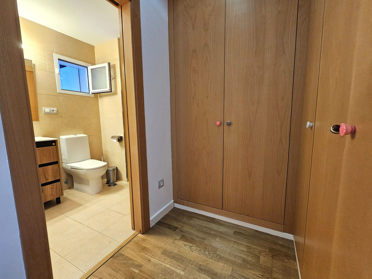 7f761639cfcf7d990cd24b049d94ac7d - 14