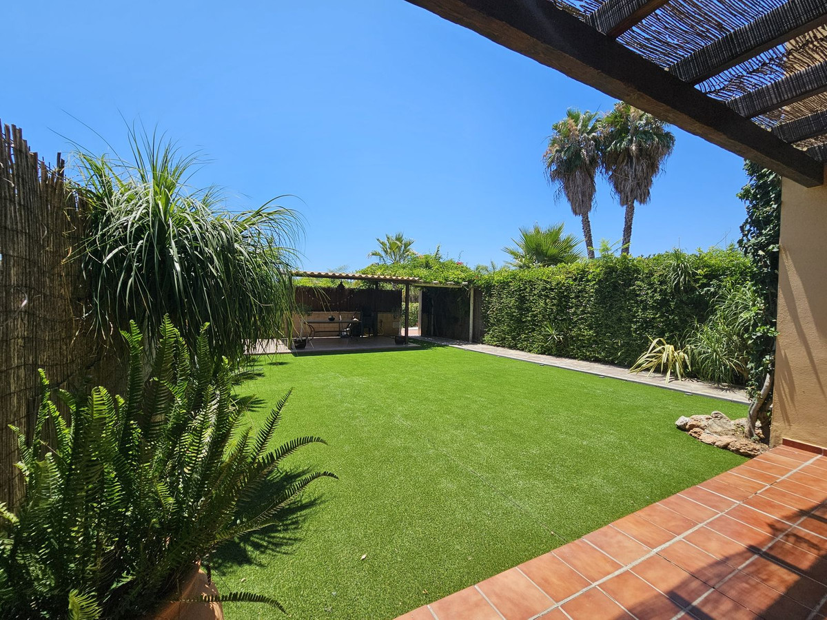 7f761639cfcf7d990cd24b049d94ac7d - 20