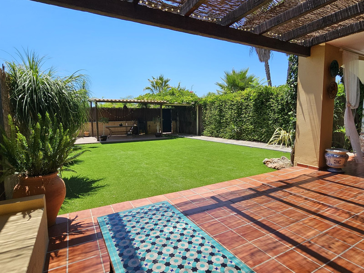 7f761639cfcf7d990cd24b049d94ac7d - 22