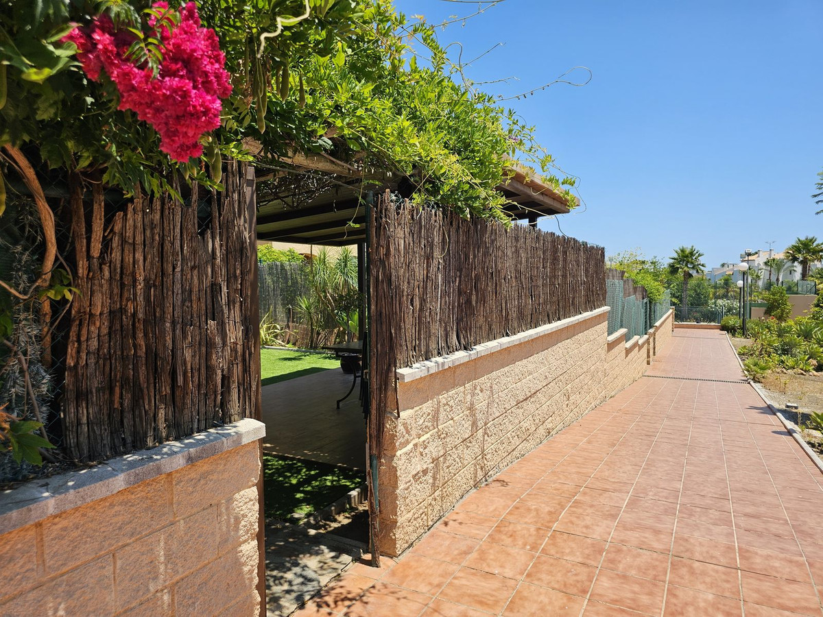 7f761639cfcf7d990cd24b049d94ac7d - 30