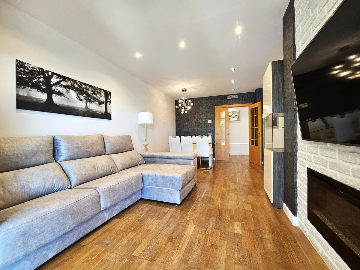 7f761639cfcf7d990cd24b049d94ac7d - 6