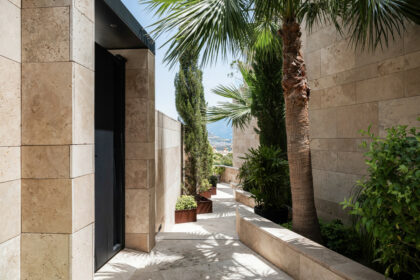 85b3fdf08b07e6d423ae8727459c4065 - 22