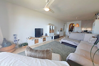 8e09c14088841f0dfbc7fe55b84b7be3 - 2