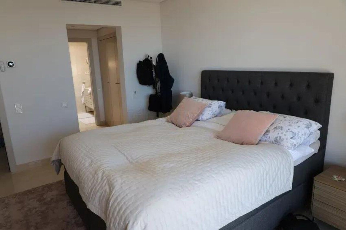 91054a745ffdc50477bc6bba10bd8f85 - 25