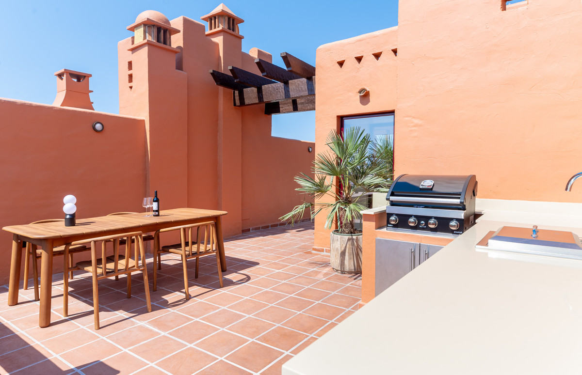 9c2f5252cb3370743a9e54157db5022a - 24