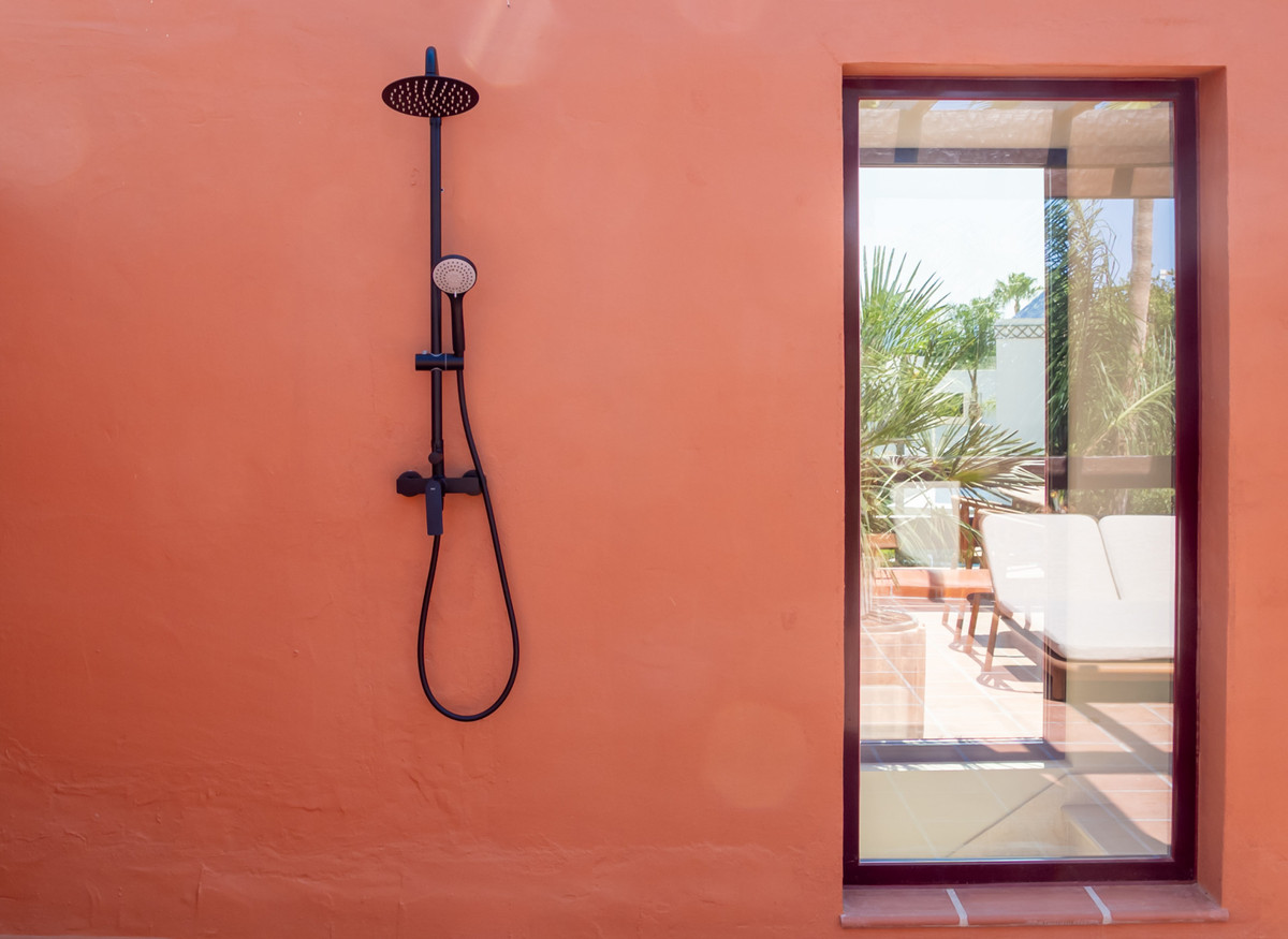 9c2f5252cb3370743a9e54157db5022a - 27