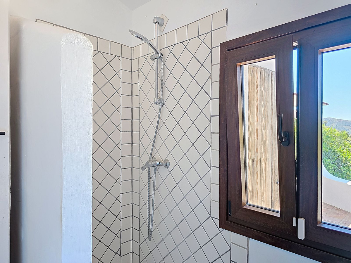 9df2e3e55eb07ae7ca69ec04629be972 - 14