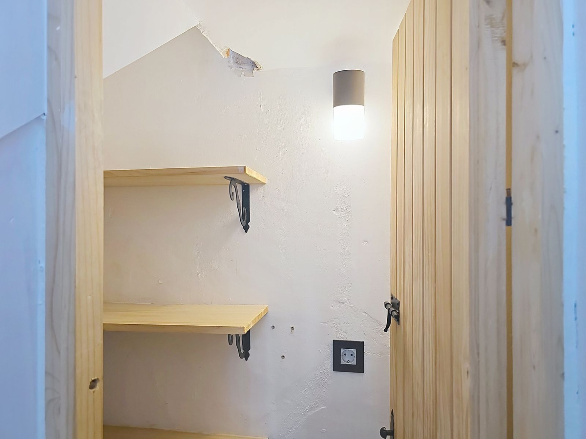 9df2e3e55eb07ae7ca69ec04629be972 - 20