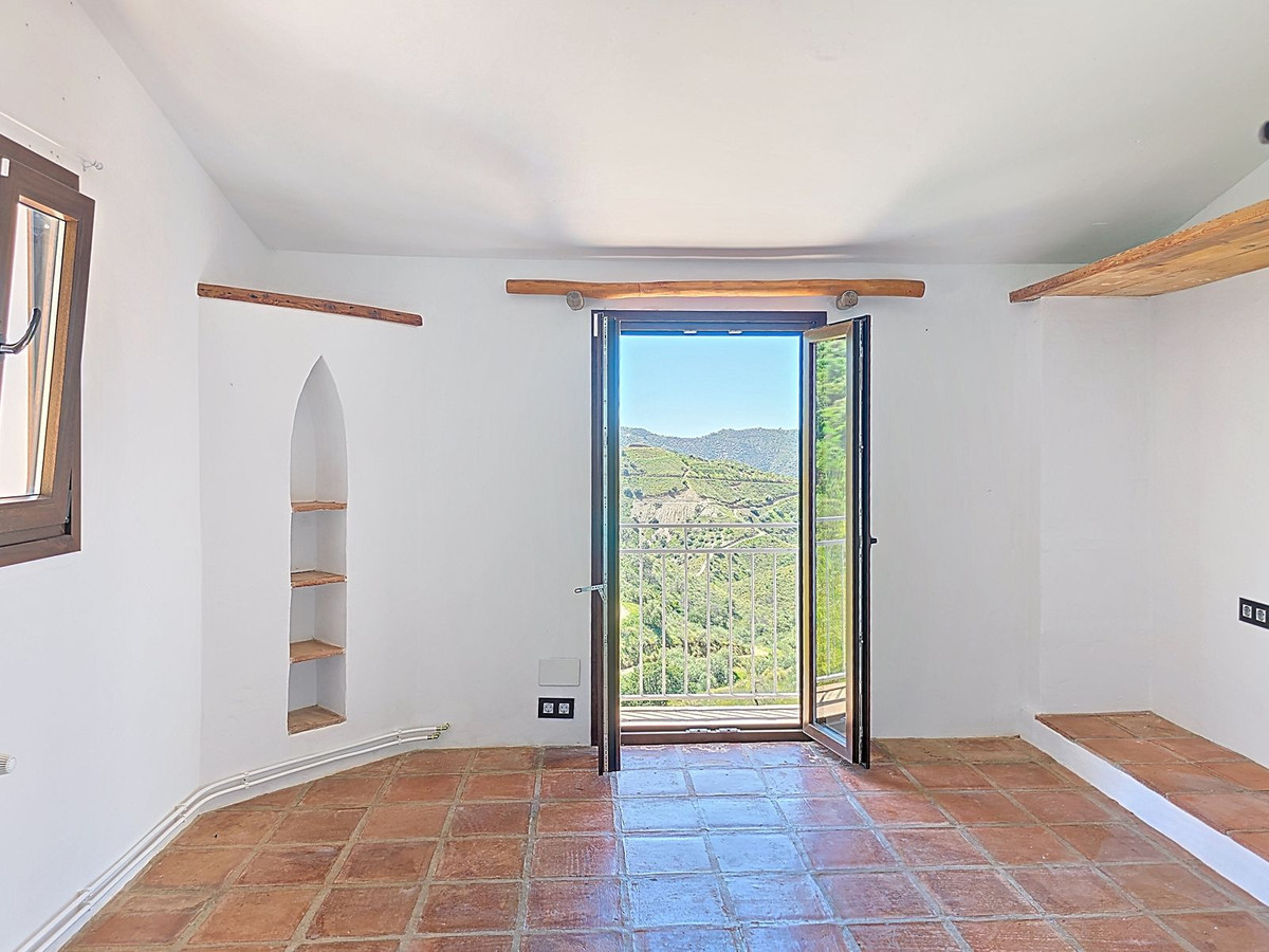 9df2e3e55eb07ae7ca69ec04629be972 - 21