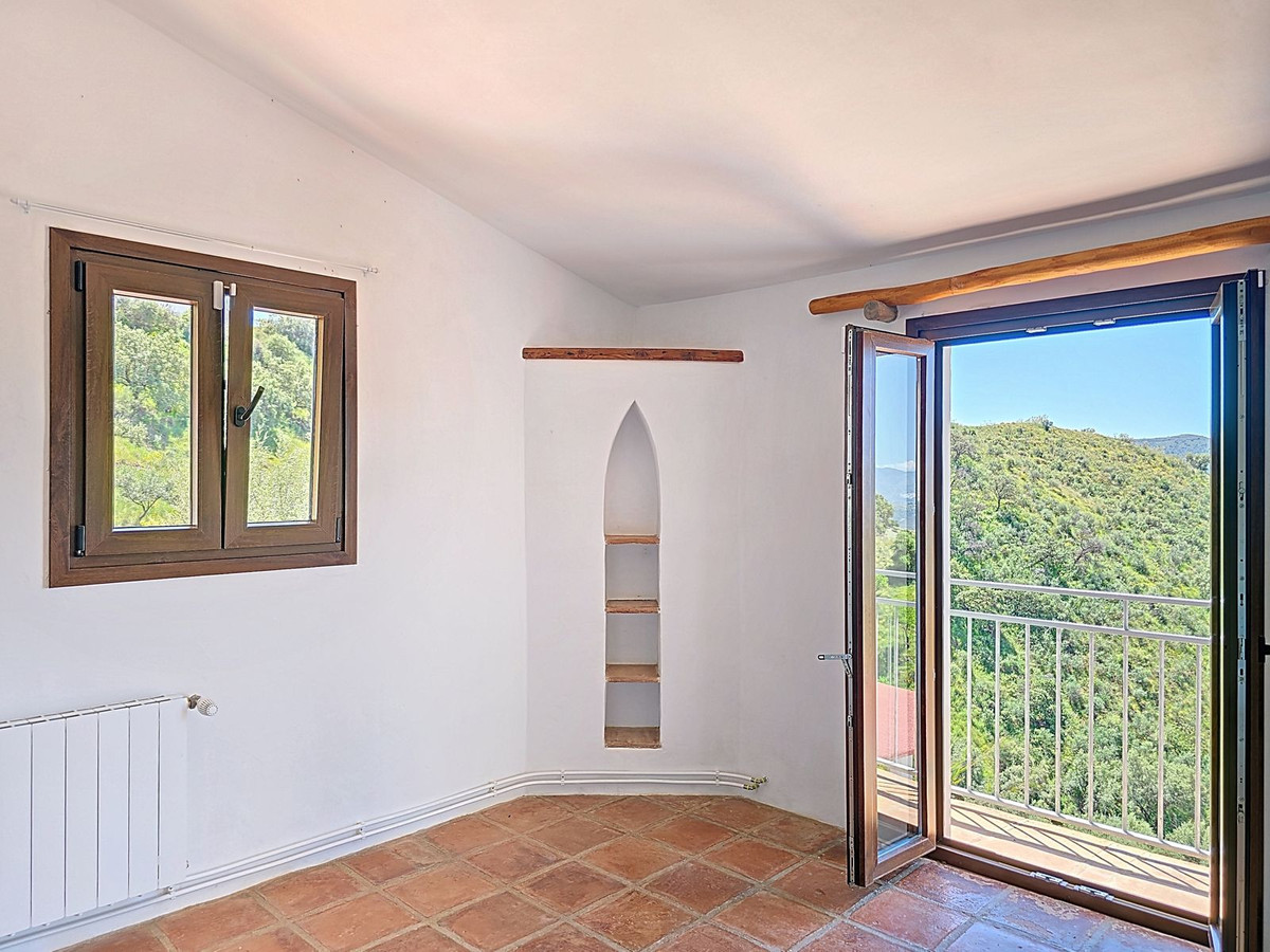 9df2e3e55eb07ae7ca69ec04629be972 - 23