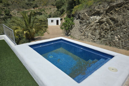 9df2e3e55eb07ae7ca69ec04629be972 - 26