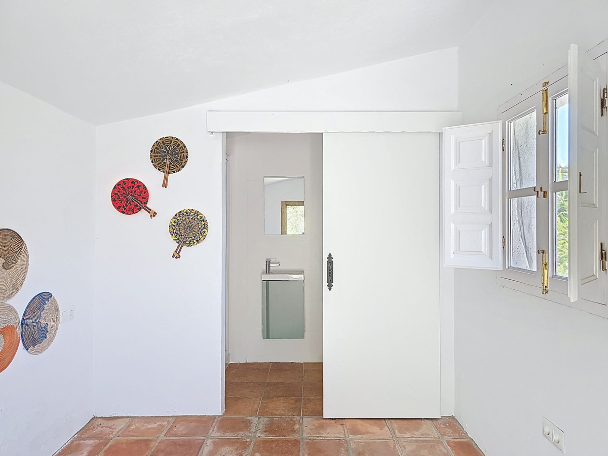 9df2e3e55eb07ae7ca69ec04629be972 - 28