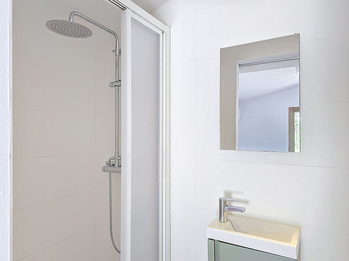 9df2e3e55eb07ae7ca69ec04629be972 - 30