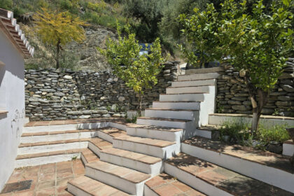 9df2e3e55eb07ae7ca69ec04629be972 - 39