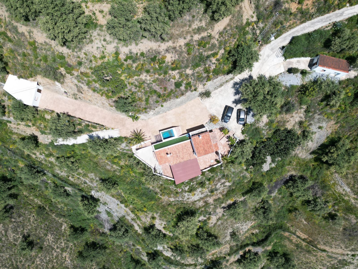 9df2e3e55eb07ae7ca69ec04629be972 - 43