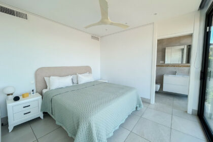 a46d2a5a256c241349fce8fe808cbff3 - 15