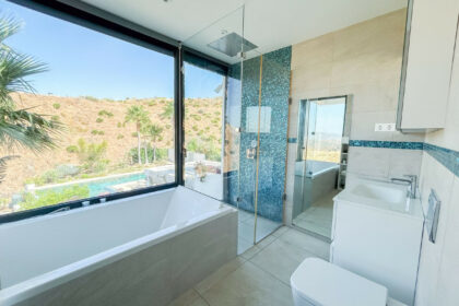 a46d2a5a256c241349fce8fe808cbff3 - 16