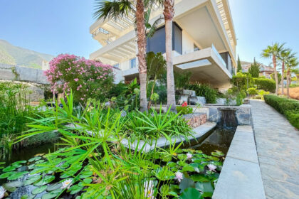 a46d2a5a256c241349fce8fe808cbff3 - 25