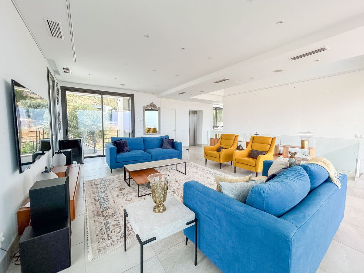 a46d2a5a256c241349fce8fe808cbff3 - 4