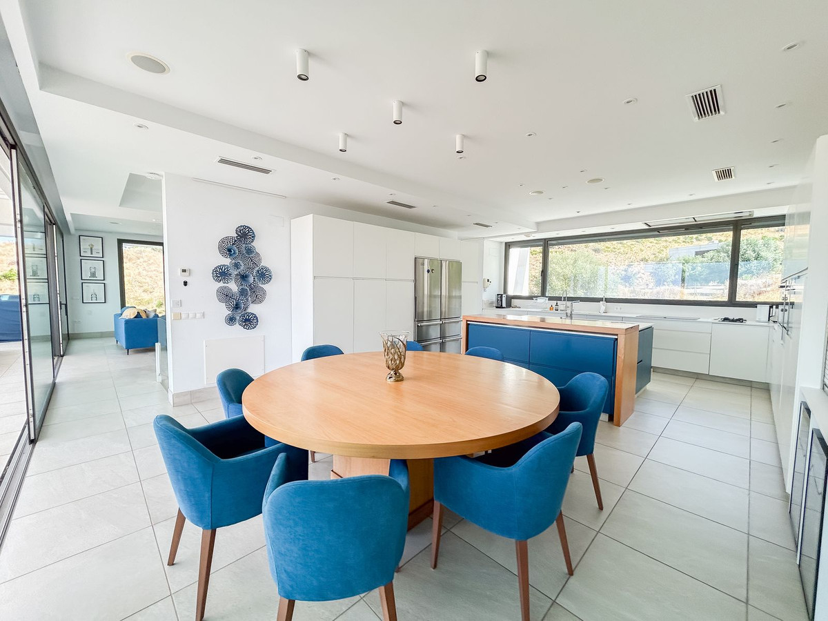 a46d2a5a256c241349fce8fe808cbff3 - 6