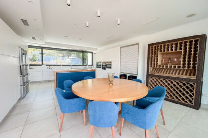 a46d2a5a256c241349fce8fe808cbff3 - 7