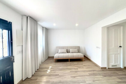 a804bf7e51d3024b537305132944eabf - 1