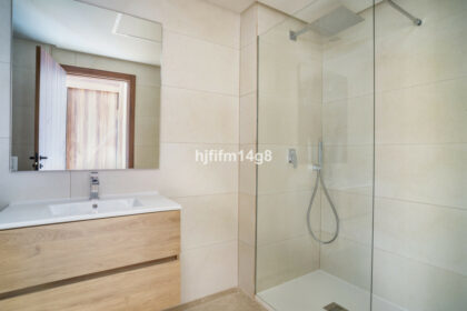 abb1999f14320ab13d9417d70af69812 - 18
