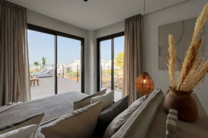 b162e0dc7848ab6cfbe9c6546c8c973a - 19