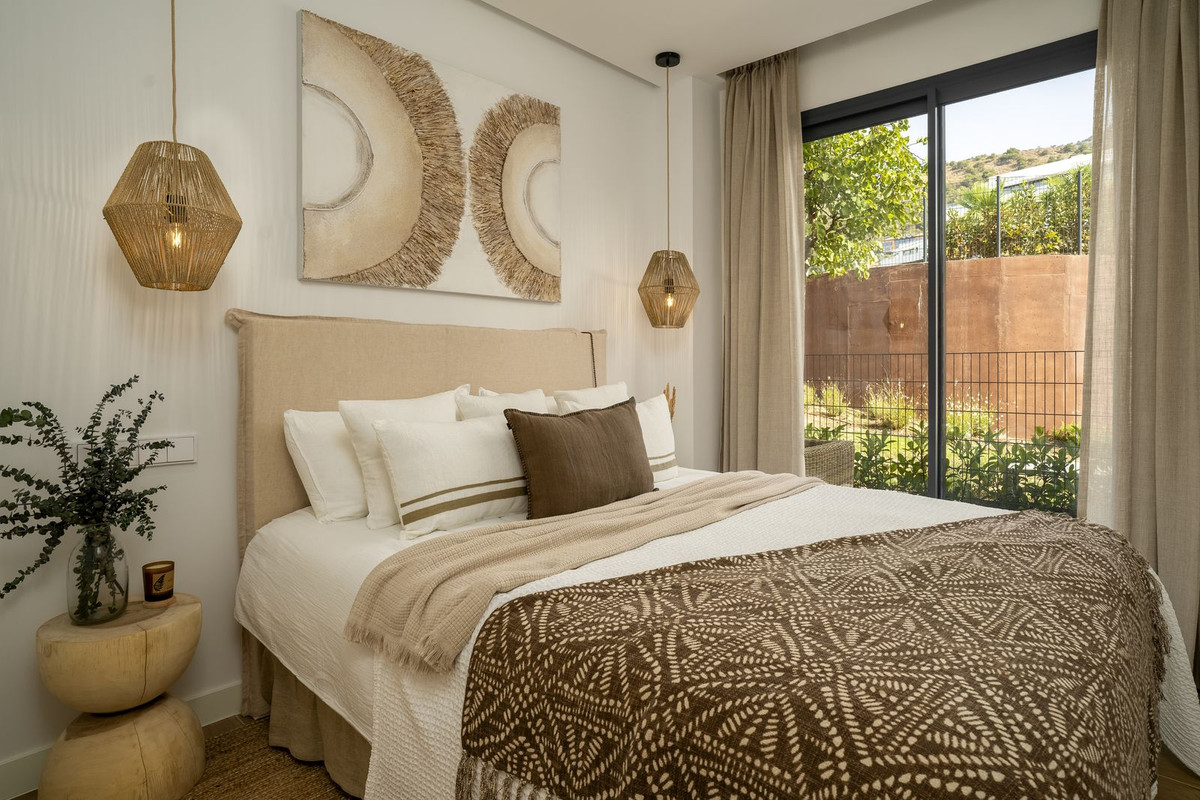 b162e0dc7848ab6cfbe9c6546c8c973a - 22